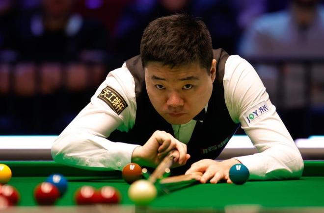 主教练在点 主教练在点